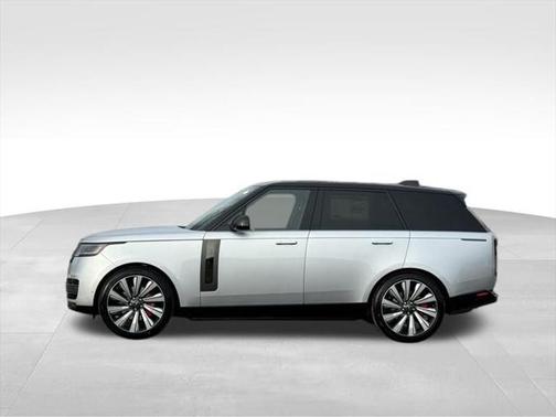 2025 Land Rover Range Rover P615 SV