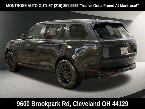 Black 2026 Land Rover Range Rover P530 SE 7 Seat