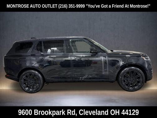 Black 2026 Land Rover Range Rover P530 SE 7 Seat