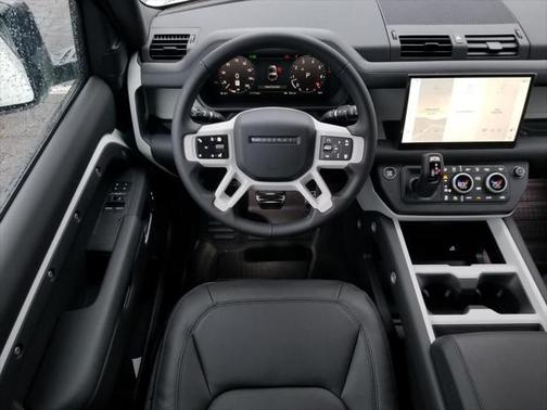 2025 Land Rover Defender 90 P300 S
