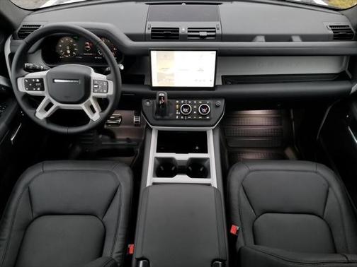 2025 Land Rover Defender 90 P300 S