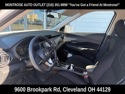 2023 Nissan Kicks SV