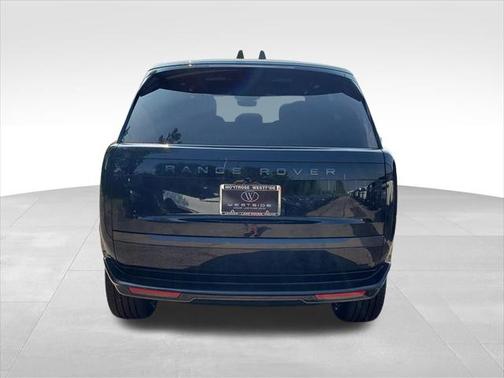 2025 Land Rover Range Rover P400 SE