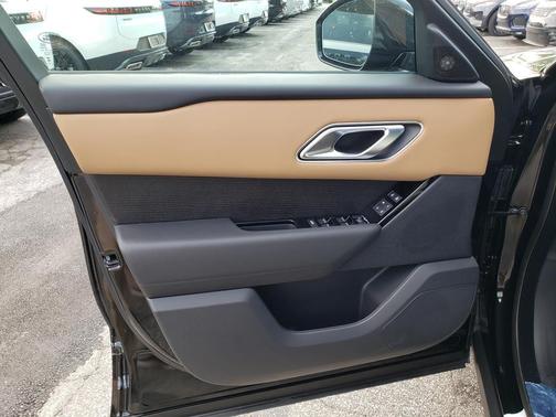 2026 Land Rover Range Rover Velar P400 Autobiography