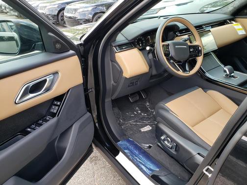 2026 Land Rover Range Rover Velar P400 Autobiography