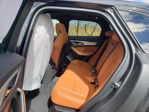 2026 Jaguar F-PACE R-Dynamic S P250 AWD Automatic