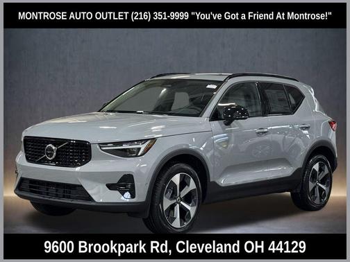 2026 Volvo XC40 Plus, B5 AWD Gas (mild hybrid), Dark