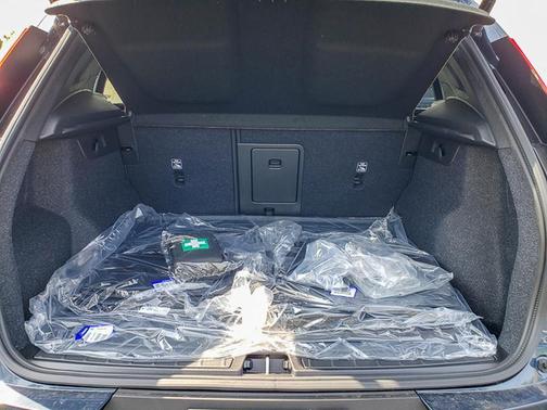 2026 Volvo XC40 B5 Core