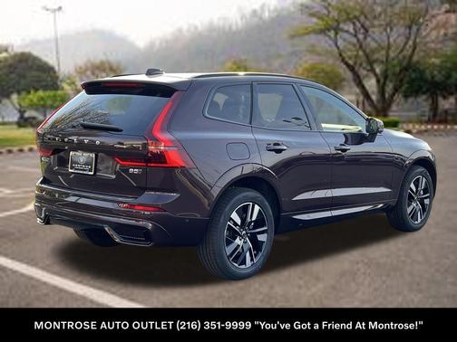 2026 Volvo XC60 B5 Plus
