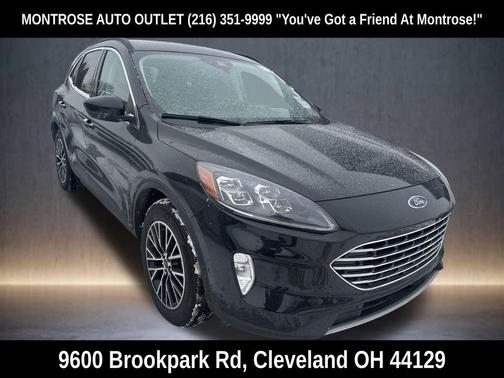 2022 Ford Escape PHEV Titanium