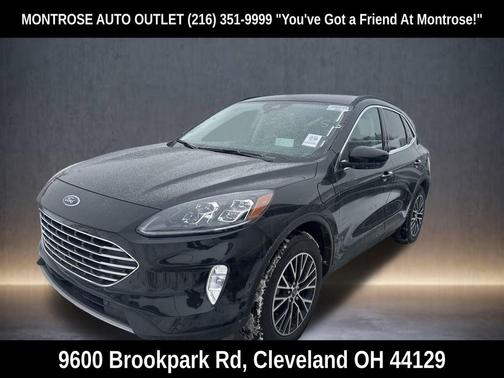 2022 Ford Escape PHEV Titanium