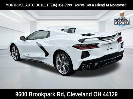 Arctic White 2023 Chevrolet Corvette Stingray w/1LT
