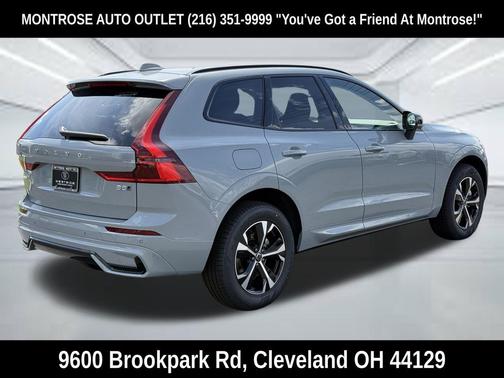 Vapour Grey Metallic 2026 Volvo XC60 B5 Core