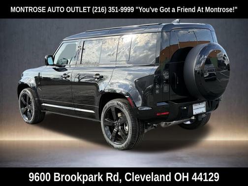 Santorini Black Metallic 2026 Land Rover Defender P400 X-Dynamic SE