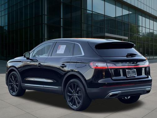 2021 Lincoln Nautilus Reserve