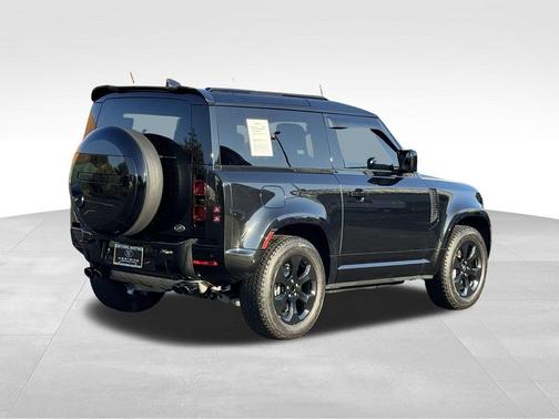 2023 Land Rover Defender 90 X-Dynamic SE