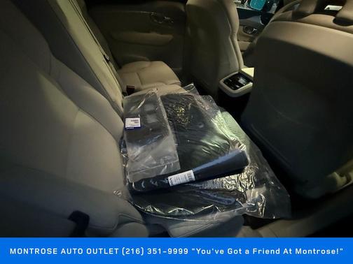 2024 Volvo XC90 B5 Core Bright Theme