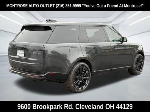 Gray 2026 Land Rover Range Rover P400 SE 7 Seat