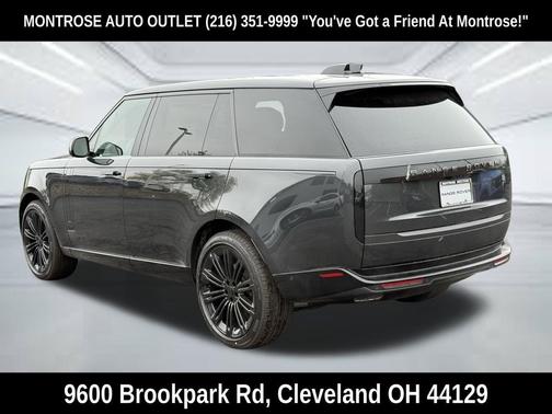 Gray 2026 Land Rover Range Rover P400 SE 7 Seat