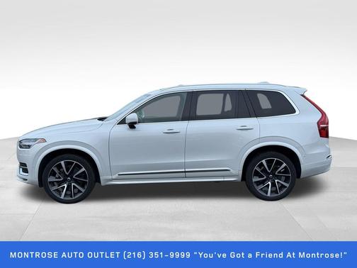 2024 Volvo XC90 B5 Plus Bright Theme