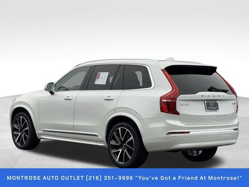 2024 Volvo XC90 B5 Plus Bright Theme