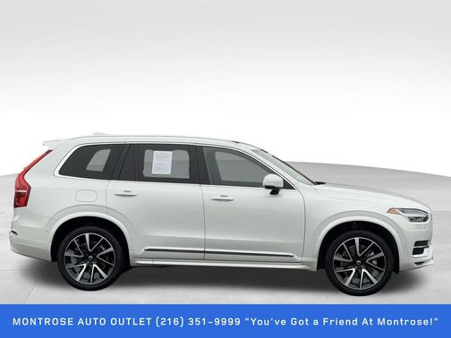 2024 Volvo XC90 B5 Plus Bright Theme