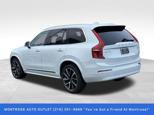 2024 Volvo XC90 B5 Plus Bright Theme
