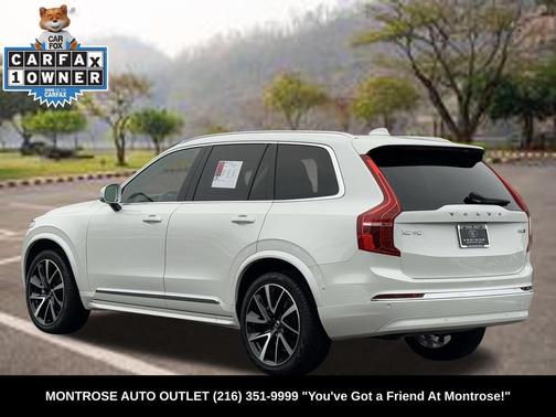 2024 Volvo XC90 B5 Plus Bright Theme