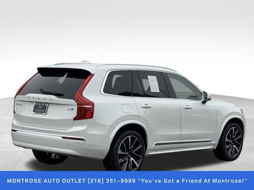 2024 Volvo XC90 B5 Plus Bright Theme