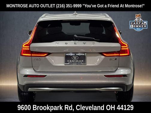 2025 Volvo V60 Cross Country Plus, B5 AWD Gas (mild hybrid)