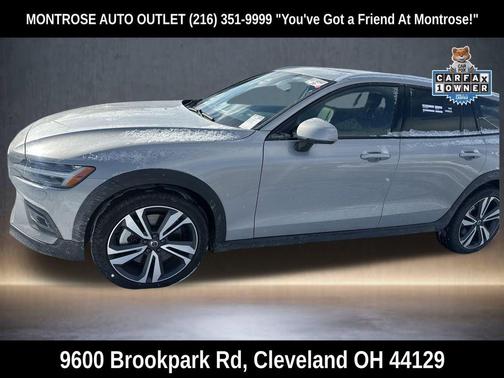 2025 Volvo V60 Cross Country Plus, B5 AWD Gas (mild hybrid)