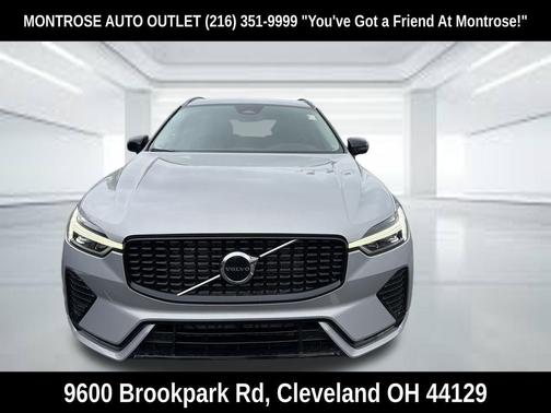 Silver Dawn Metallic 2024 Volvo XC60 B5 Core Dark Theme