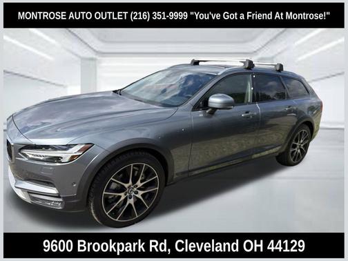 Gray Metallic 2018 Volvo V90 Cross Country T6
