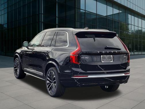 2026 Volvo XC90 B6 Plus 7-Seater