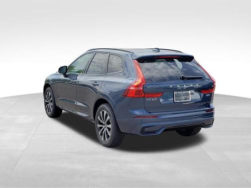2025 Volvo XC60 B5 Core