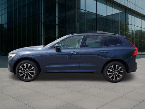 2025 Volvo XC60 B5 Core