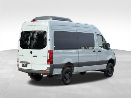 2024 Mercedes-Benz Sprinter 2500 Standard Roof