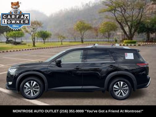 2024 Nissan Pathfinder SL 4WD