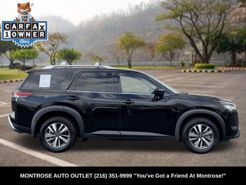 2024 Nissan Pathfinder SL 4WD
