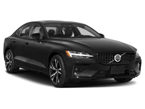 2024 Volvo S60 B5 Core Dark Theme