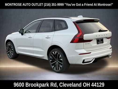2026 Volvo XC60 B5 Ultra