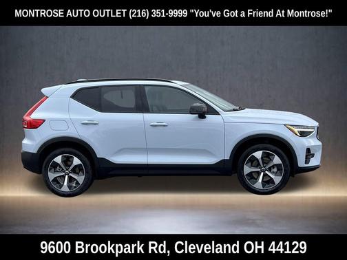 Cloud Blue 2026 Volvo XC40 Plus, B5 AWD Gas (mild hybrid), Dark