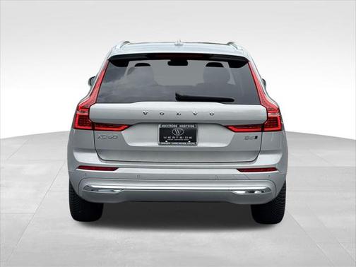 2022 Volvo XC60 B5 Inscription