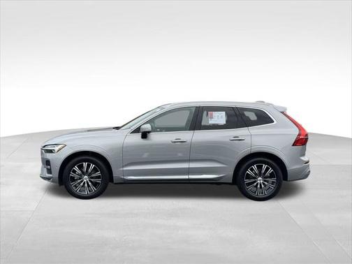 2022 Volvo XC60 B5 Inscription
