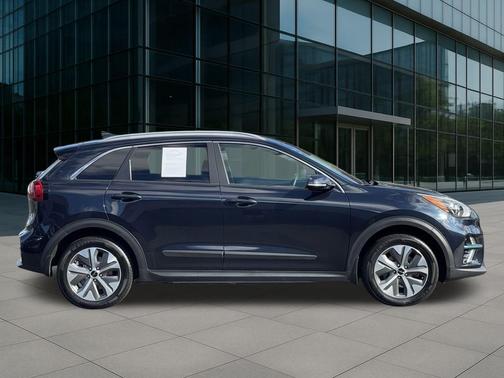 2022 Kia Niro EV EX