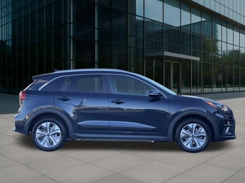 2022 Kia Niro EV EX