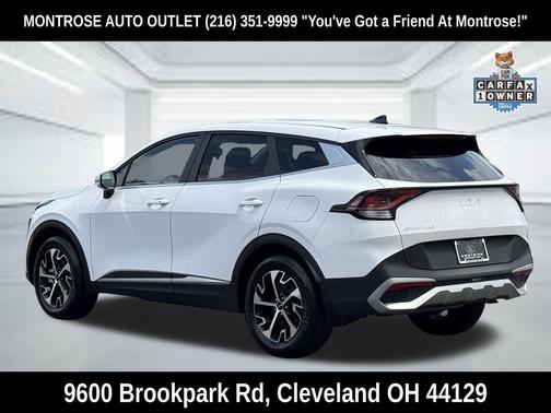 Glacial White Pearl 2023 Kia Sportage EX