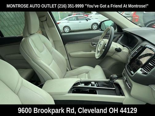 2022 Volvo XC90 T6 Inscription