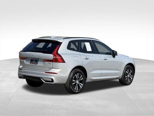 2025 Volvo XC60 Plug-In Hybrid T8 Core