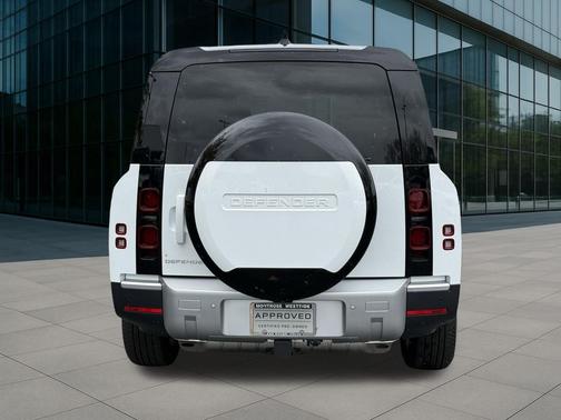 2024 Land Rover Defender 130 P400 S